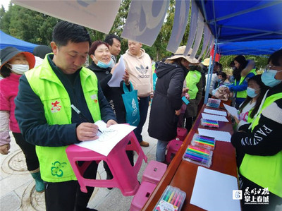 綠色新風尚 昆明市環境保護志愿服務活動進社區，環保咨詢暖人心